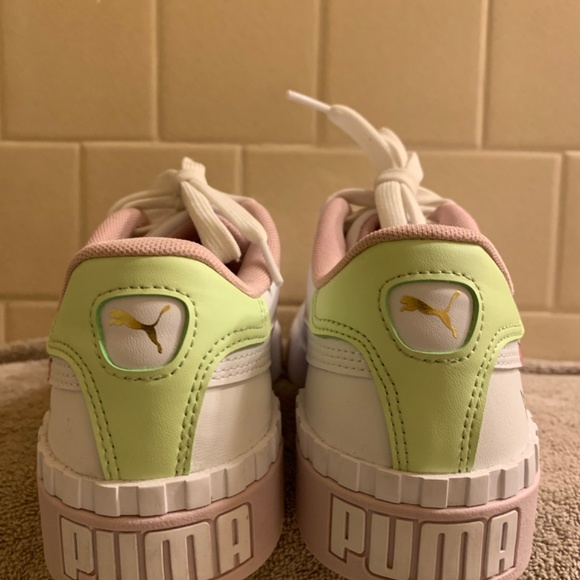 Puma Cali Bouquet Sneakers (  8.5W / 7Y - Picture 5 of 7